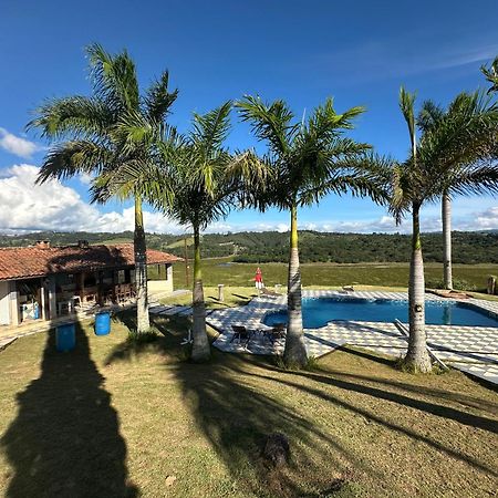 Sitio Frente A Barragem Villa Salesópolis Kültér fotó