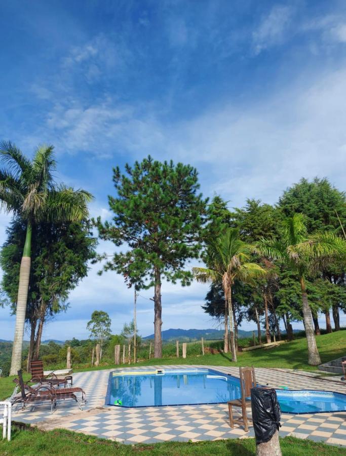Sitio Frente A Barragem Villa Salesópolis Kültér fotó