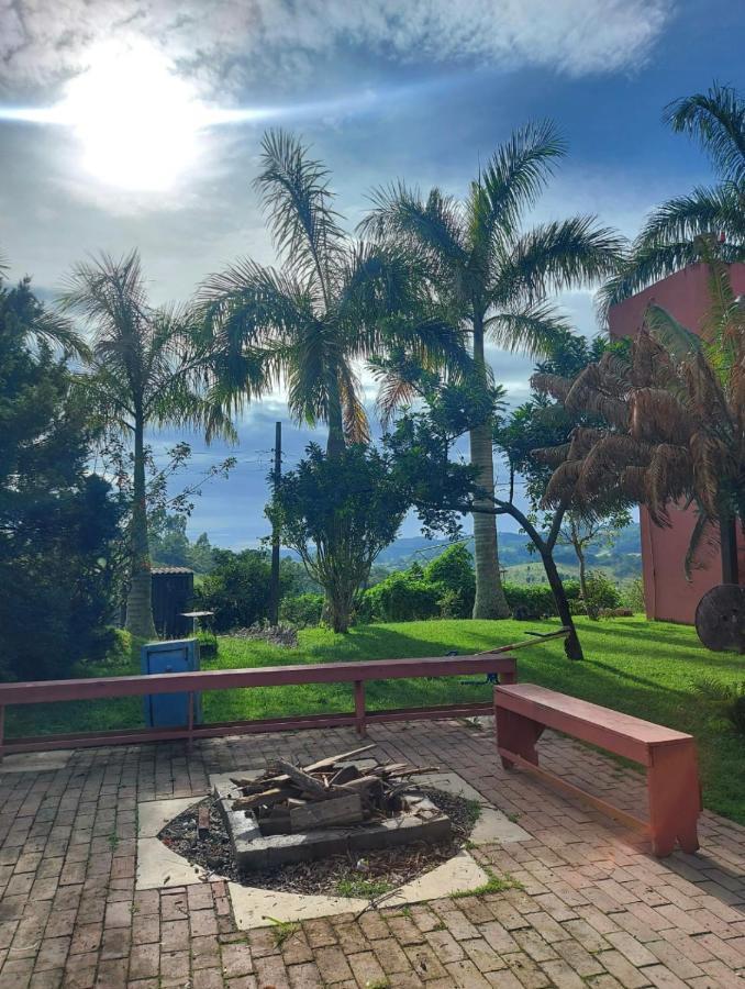 Sitio Frente A Barragem Villa Salesópolis Kültér fotó